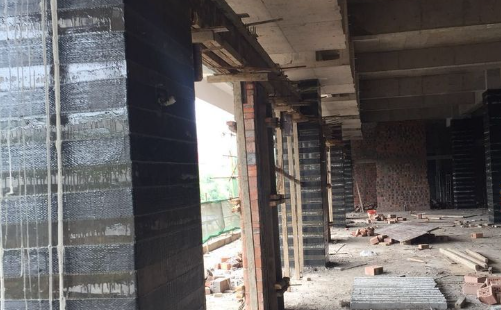 桥梁加固：混凝土桥梁侧面出现细小裂缝,需要加固吗